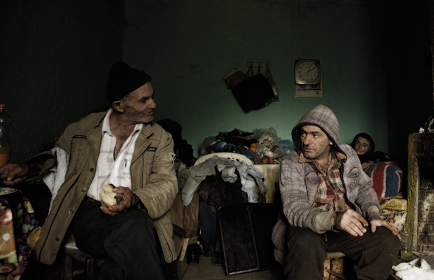 Sto lyko (To the Wolf) di Christina Koutsospyrou e Aaran Hughes (2013)