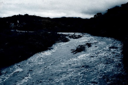 Gianluca Arcopinto | Un fiume in piena. Storie di un’altra Scampia